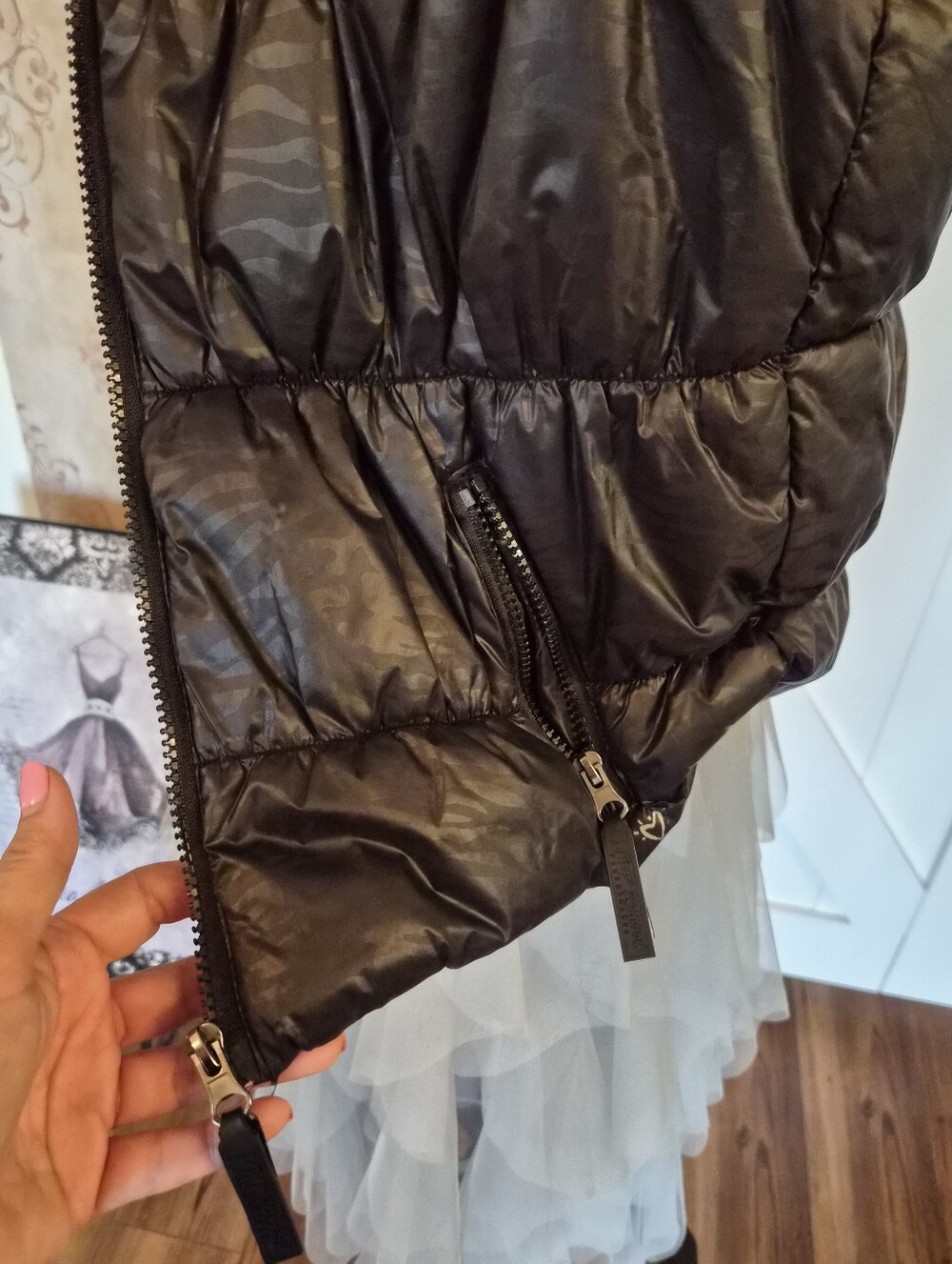 Betsey Johnson Black Quilted Puffer Vest- Size Small - Picture 11 of 12